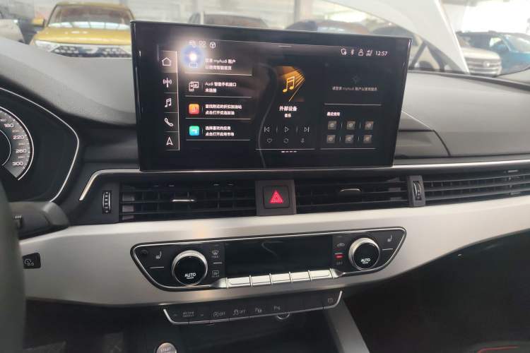 Used Audi A4L 2020 40 TFSI Luxury Dynamic Model Audio And AC Panel