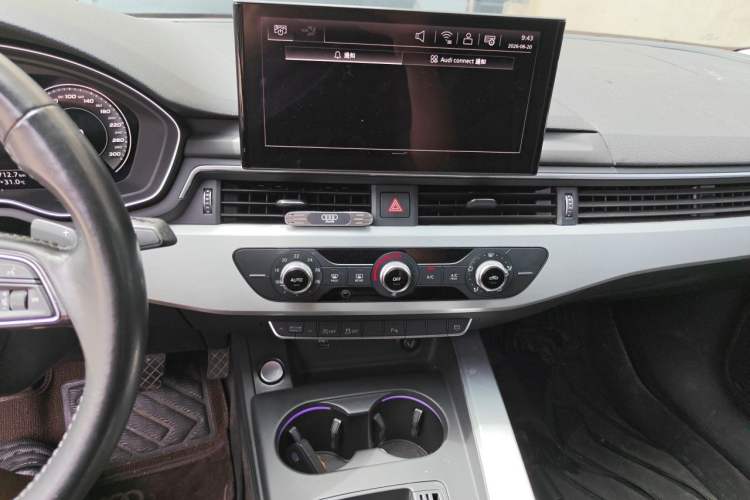 Used Audi A4L 2020 40 TFSI Fashion Dynamic Model Audio And AC Panel