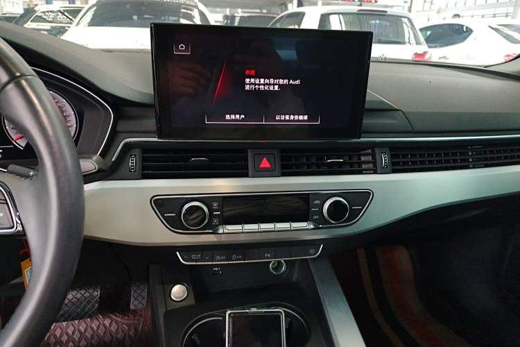 Used Audi A4L 2020 40 TFSI Fashion Dynamic Model Audio And AC Panel