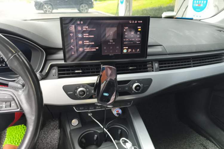 Used Audi A4L 2020 40 TFSI Fashion Dynamic Model Audio And AC Panel