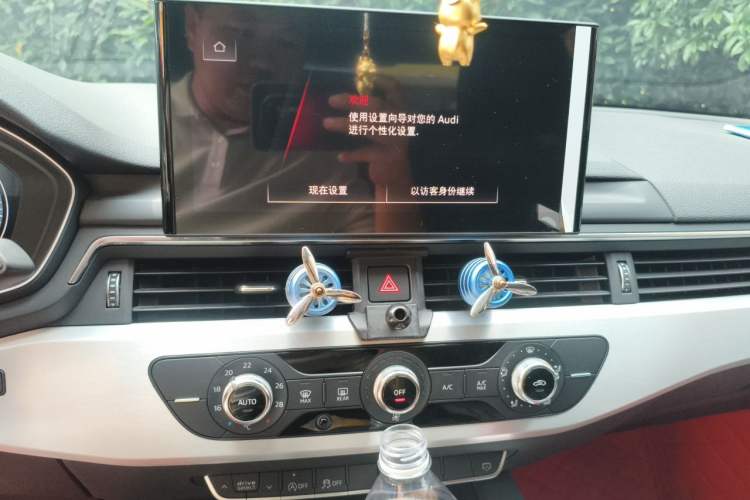 Used Audi A4L 2020 40 TFSI Fashion Dynamic Model Audio And AC Panel