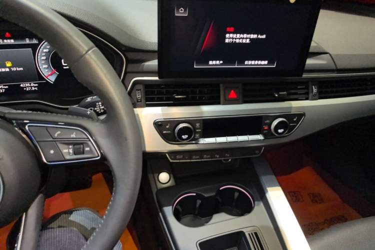 Used Audi A4L 2020 40 TFSI Luxury Dynamic Model Audio And AC Panel