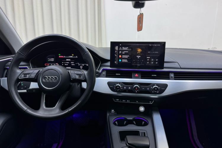 Used Audi A4L 2020 40 TFSI Fashion Dynamic Model Audio And AC Panel