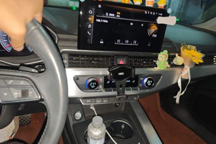 Used Audi A4L 2020 40 TFSI Fashion Dynamic Model Audio And AC Panel