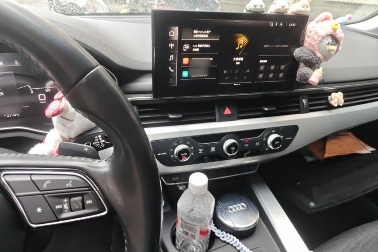 Used Audi A4L 2020 40 TFSI Fashion Dynamic Model Audio And AC Panel