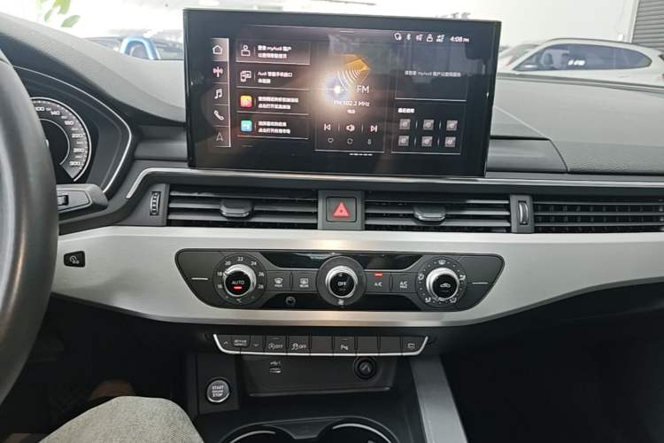 Used Audi A4L 2020 40 TFSI Luxury Dynamic Model Audio And AC Panel