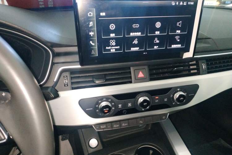 Used Audi A4L 2020 40 TFSI Fashion Dynamic Model Audio And AC Panel