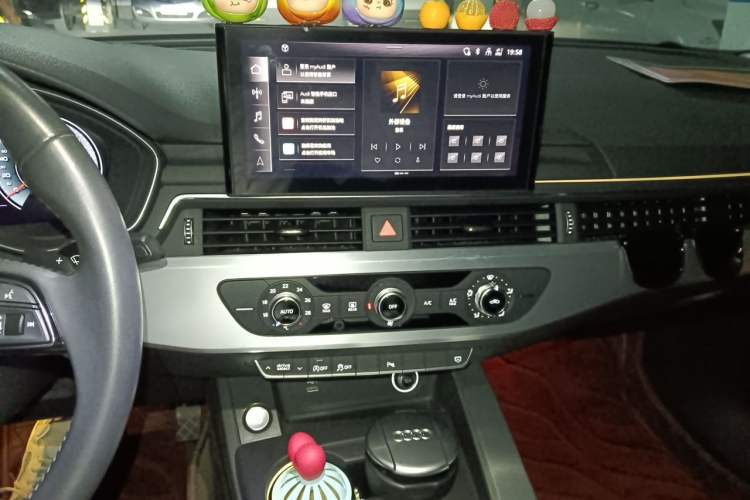 Used Audi A4L 2020 40 TFSI Fashion Dynamic Model Audio And AC Panel