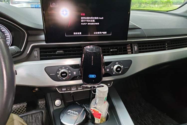 Used Audi A4L 2020 40 TFSI Fashion Dynamic Model Audio And AC Panel