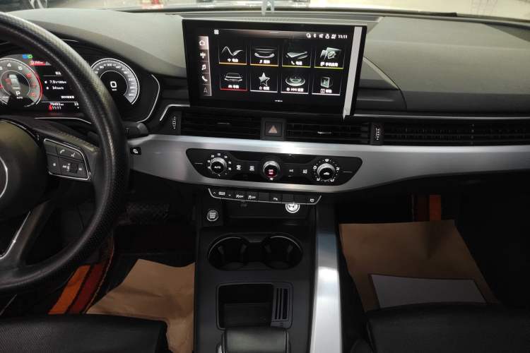 Used Audi A4L 2020 40 TFSI Fashion Dynamic Model Audio And AC Panel