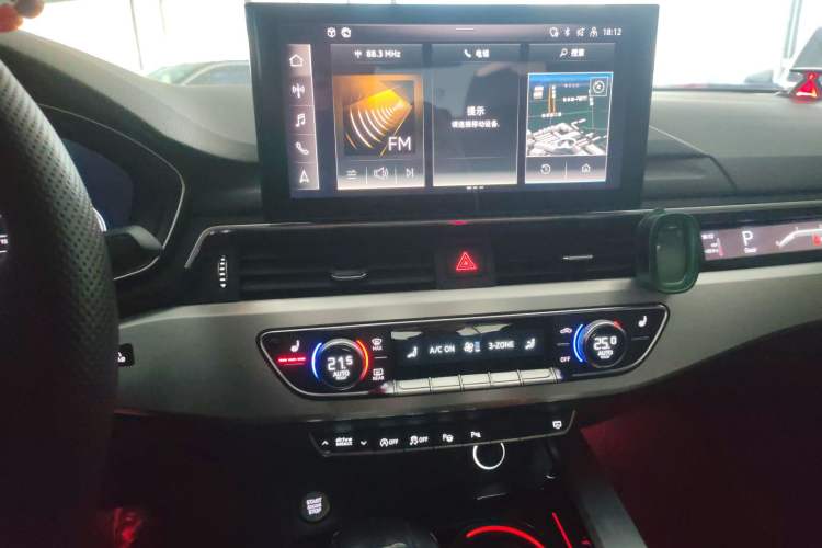 Used Audi A4L 2020 40 TFSI Luxury Prestige Edition Audio And AC Panel
