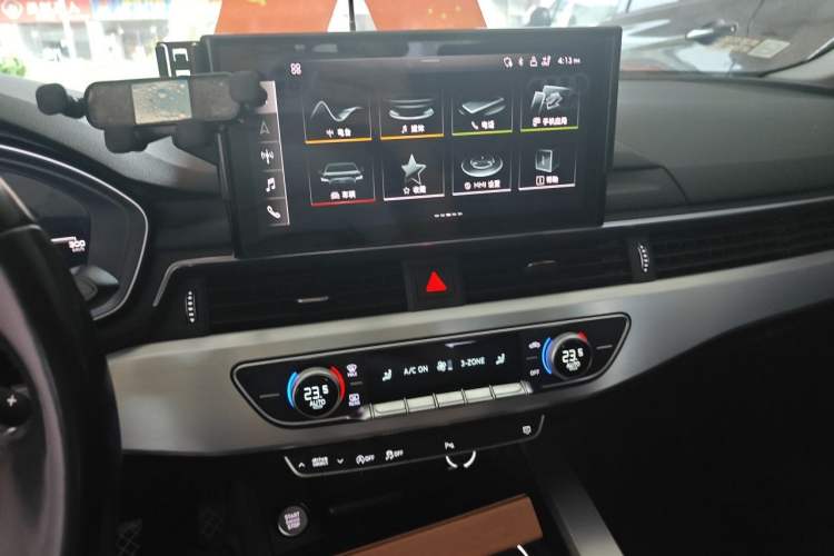 Used Audi A4L 2020 40 TFSI Fashion Dynamic Model Audio And AC Panel