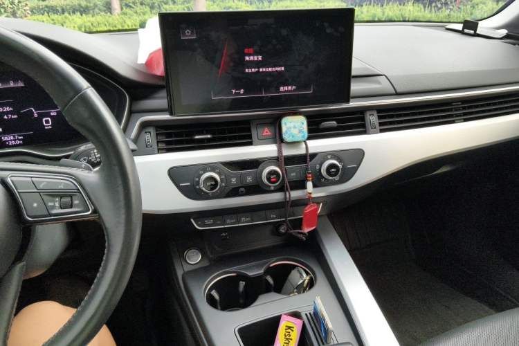 Used Audi A4L 2020 40 TFSI Fashion Dynamic Model Audio And AC Panel