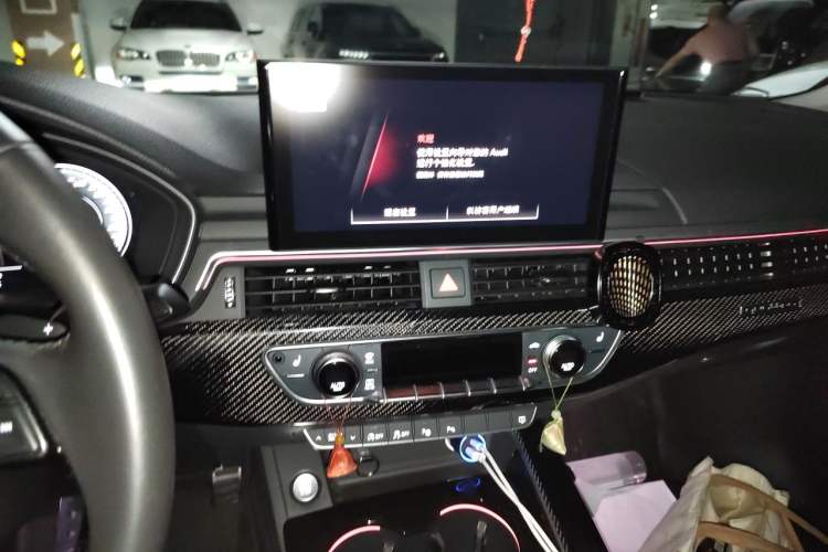 Used Audi A4L 2020 40 TFSI Luxury Dynamic Model Audio And AC Panel