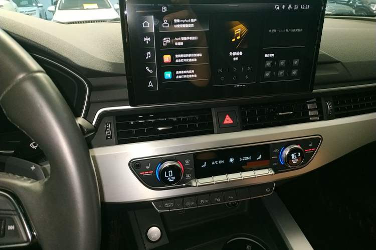 Used Audi A4L 2020 40 TFSI quattro Luxury Dynamic Model Audio And AC Panel