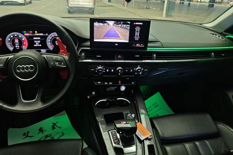 Used Audi A4L 2020 40 TFSI Fashion Dynamic Model Audio And AC Panel