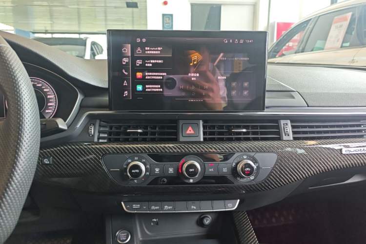 Used Audi A4L 2020 40 TFSI Fashion Dynamic Model Audio And AC Panel
