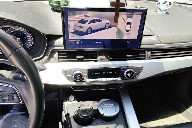 Used Audi A4L 2020 40 TFSI Luxury Dynamic Model Audio And AC Panel