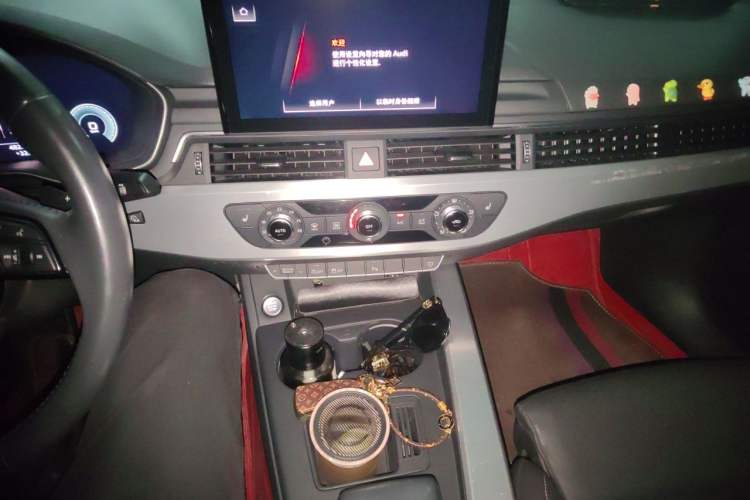 Used Audi A4L 2020 40 TFSI Luxury Dynamic Model Audio And AC Panel
