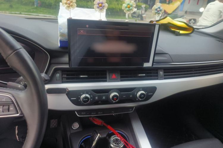 Used Audi A4L 2020 40 TFSI Fashion Dynamic Model Audio And AC Panel