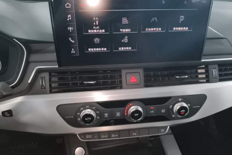 Used Audi A4L 2020 35 TFSI Fashion Dynamic Model Audio And AC Panel