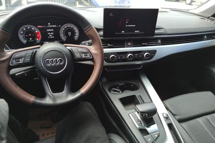 Used Audi A4L 2020 40 TFSI Fashion Dynamic Model Audio And AC Panel