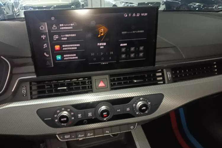 Used Audi A4L 2020 40 TFSI Fashionable and Elegant Model Audio And AC Panel