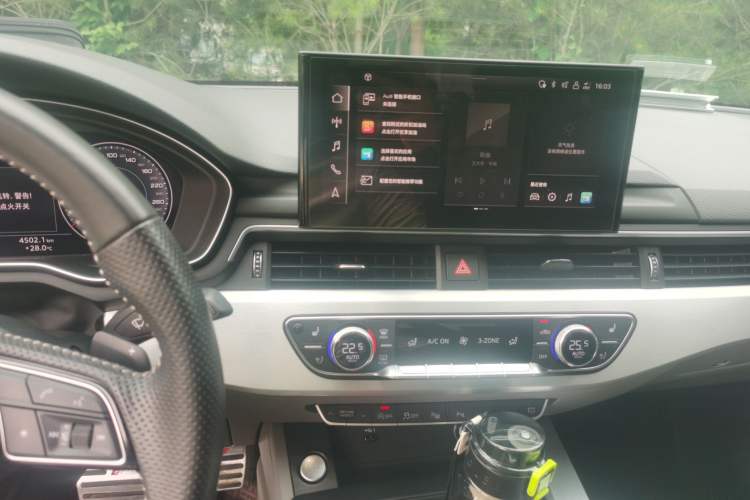 Used Audi A4L 2020 40 TFSI Luxury Dynamic Model Audio And AC Panel