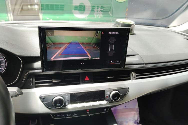 Used Audi A4L 2020 40 TFSI Fashion Dynamic Model Audio And AC Panel