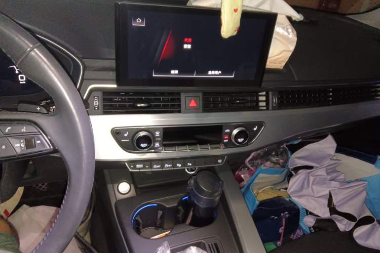 Used Audi A4L 2020 40 TFSI Luxury Dynamic Model Audio And AC Panel