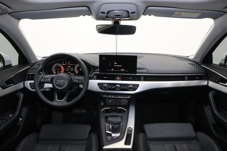 Used Audi A4L 2020 40 TFSI Fashion Dynamic Model Audio And AC Panel