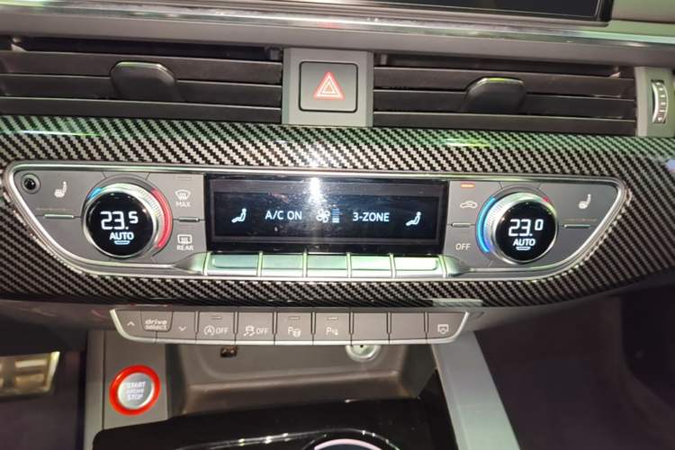 Used Audi A4L 2020 40 TFSI Luxury Dynamic Model Audio And AC Panel
