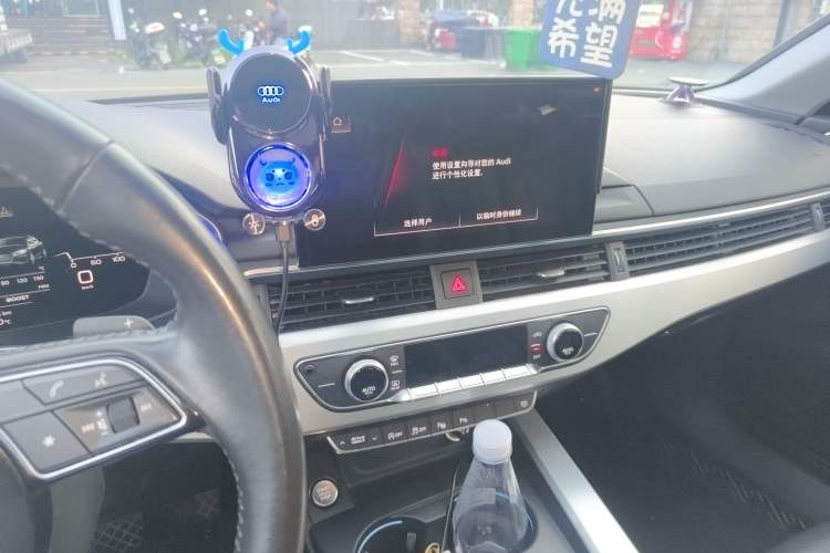 Used Audi A4L 2020 40 TFSI Luxury Dynamic Model Audio And AC Panel