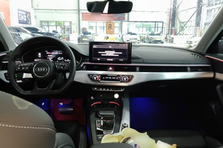 Used Audi A4L 2020 40 TFSI Fashion Dynamic Model Center Console