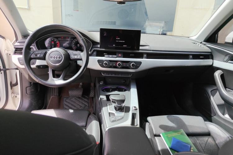 Used Audi A4L 2020 40 TFSI Fashion Dynamic Model Center Console
