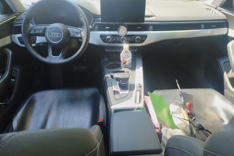 Used Audi A4L 2020 40 TFSI Fashion Dynamic Model Center Console