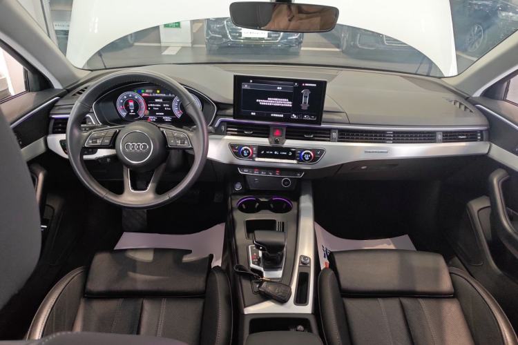 Used Audi A4L 2020 40 TFSI quattro Luxury Dynamic Model Center Console