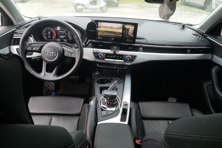 Used Audi A4L 2020 40 TFSI Luxury Dynamic Model Center Console
