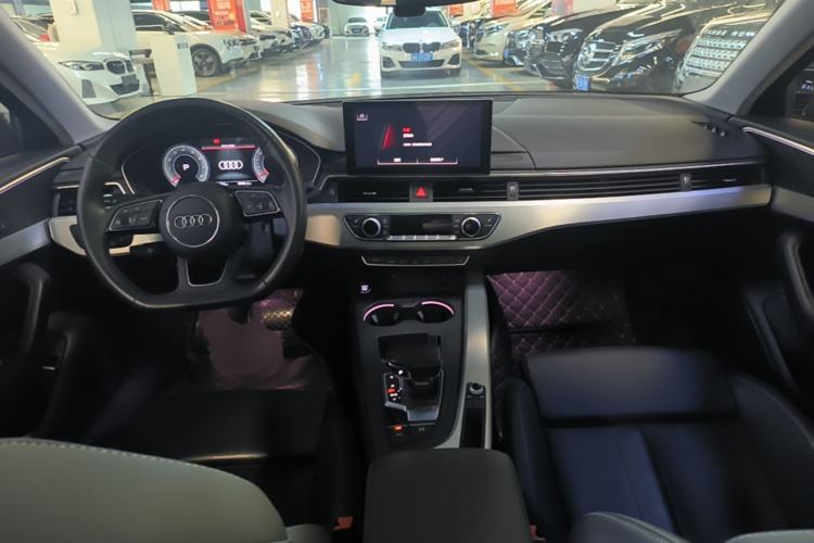 Used Audi A4L 2020 40 TFSI Luxury Dynamic Model Center Console