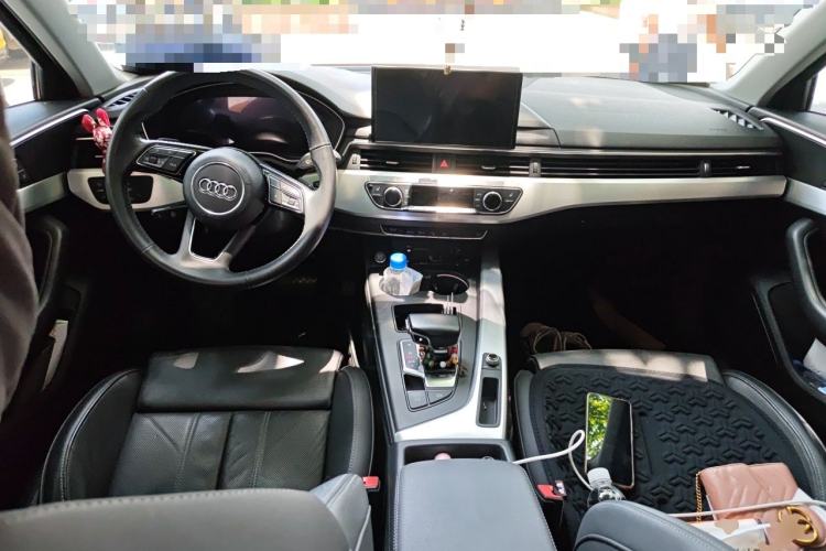Used Audi A4L 2020 40 TFSI Luxury Dynamic Model Center Console