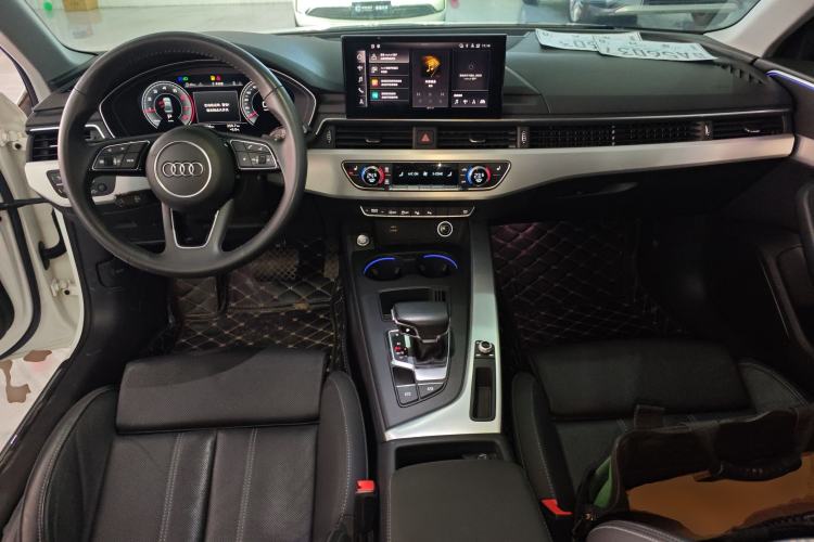 Used Audi A4L 2020 40 TFSI Luxury Dynamic Model Center Console