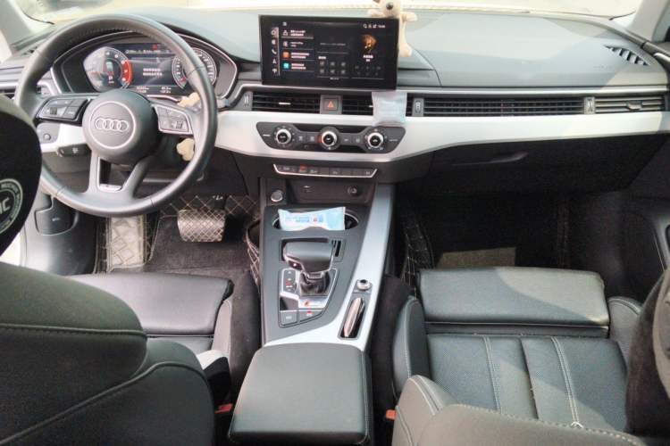 Used Audi A4L 2020 40 TFSI Fashion Dynamic Model Center Console