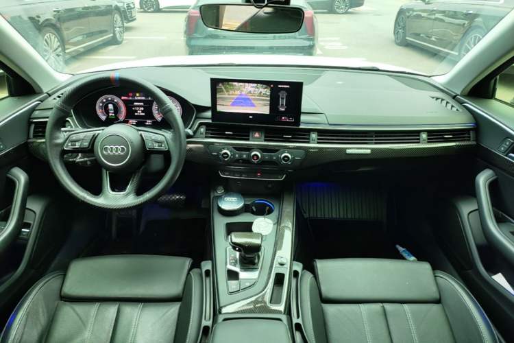 Used Audi A4L 2020 40 TFSI Fashion Dynamic Model Center Console