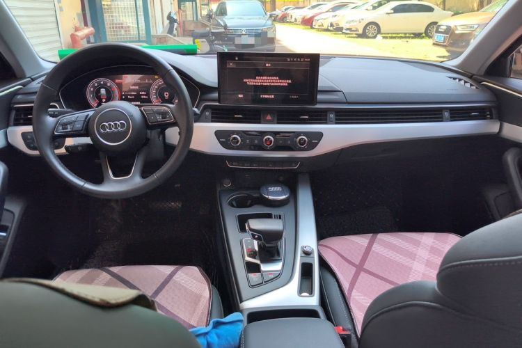 Used Audi A4L 2020 40 TFSI Fashion Dynamic Model Center Console