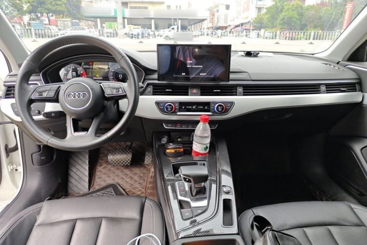 Used Audi A4L 2020 40 TFSI Luxury Prestige Edition Center Console