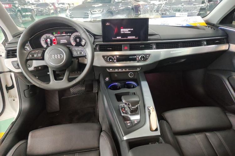 Used Audi A4L 2020 40 TFSI quattro Luxury Dynamic Model Center Console