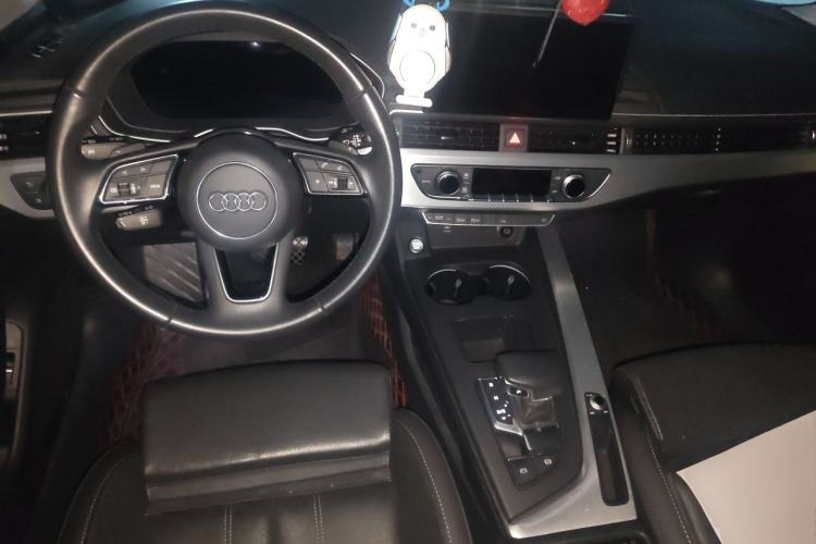 Used Audi A4L 2020 40 TFSI Fashion Dynamic Model Center Console