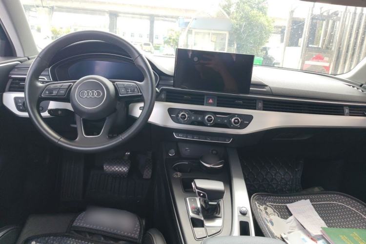 Used Audi A4L 2020 40 TFSI Fashion Dynamic Model Center Console