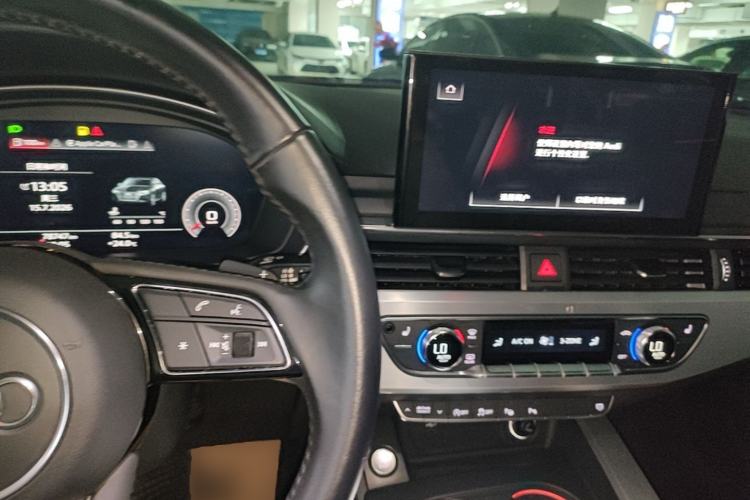 Used Audi A4L 2020 40 TFSI Luxury Dynamic Model Center Console