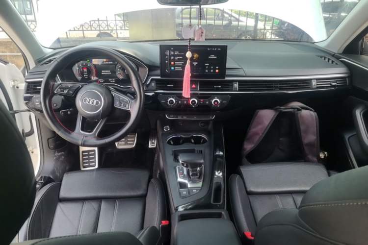 Used Audi A4L 2020 40 TFSI Fashion Dynamic Model Center Console